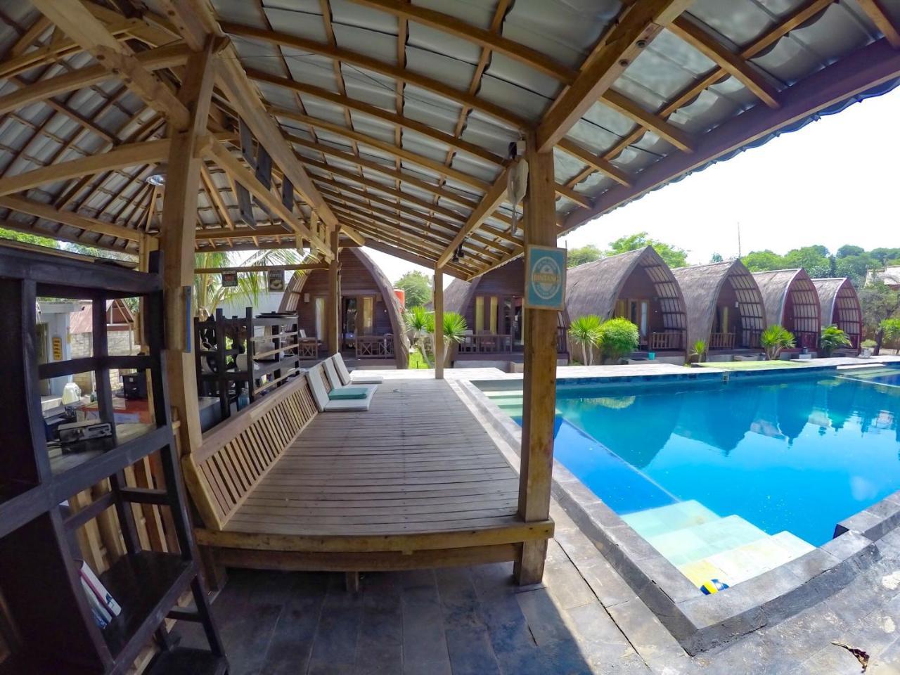 Amora Villa Gili Trawangan Exterior photo