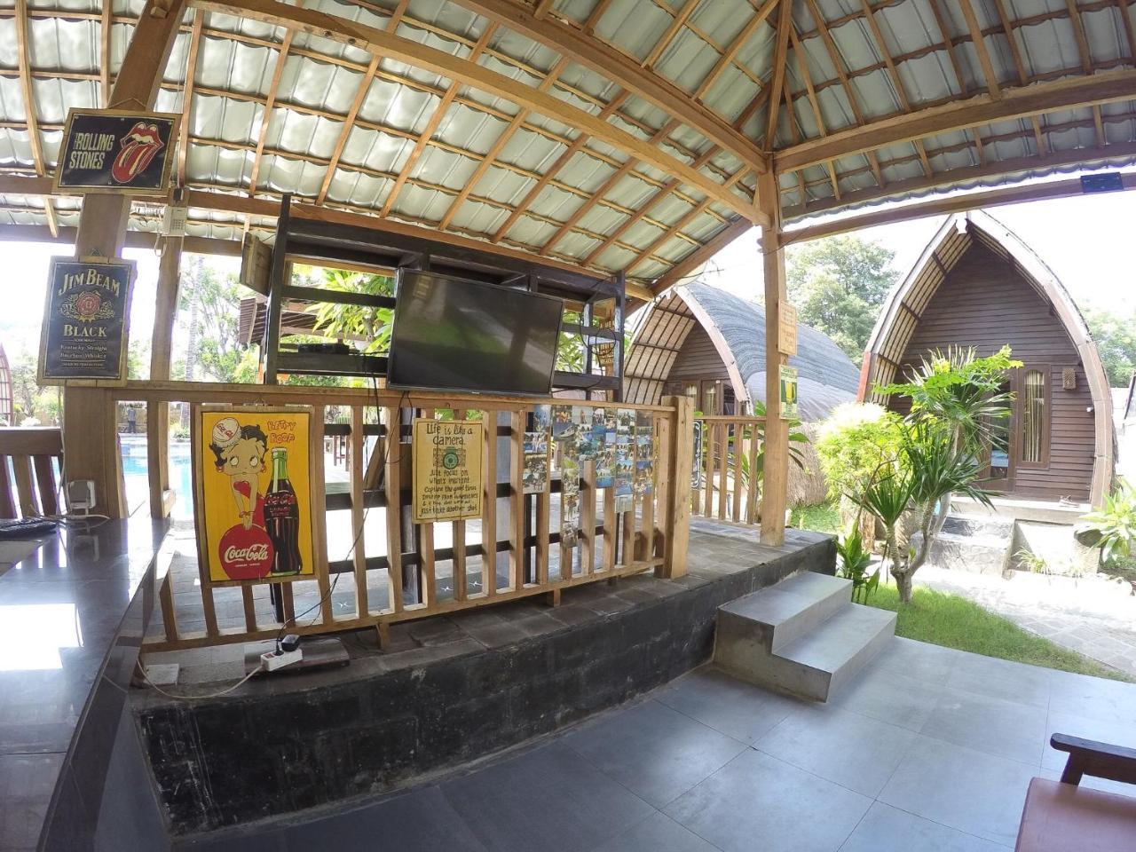 Amora Villa Gili Trawangan Exterior photo
